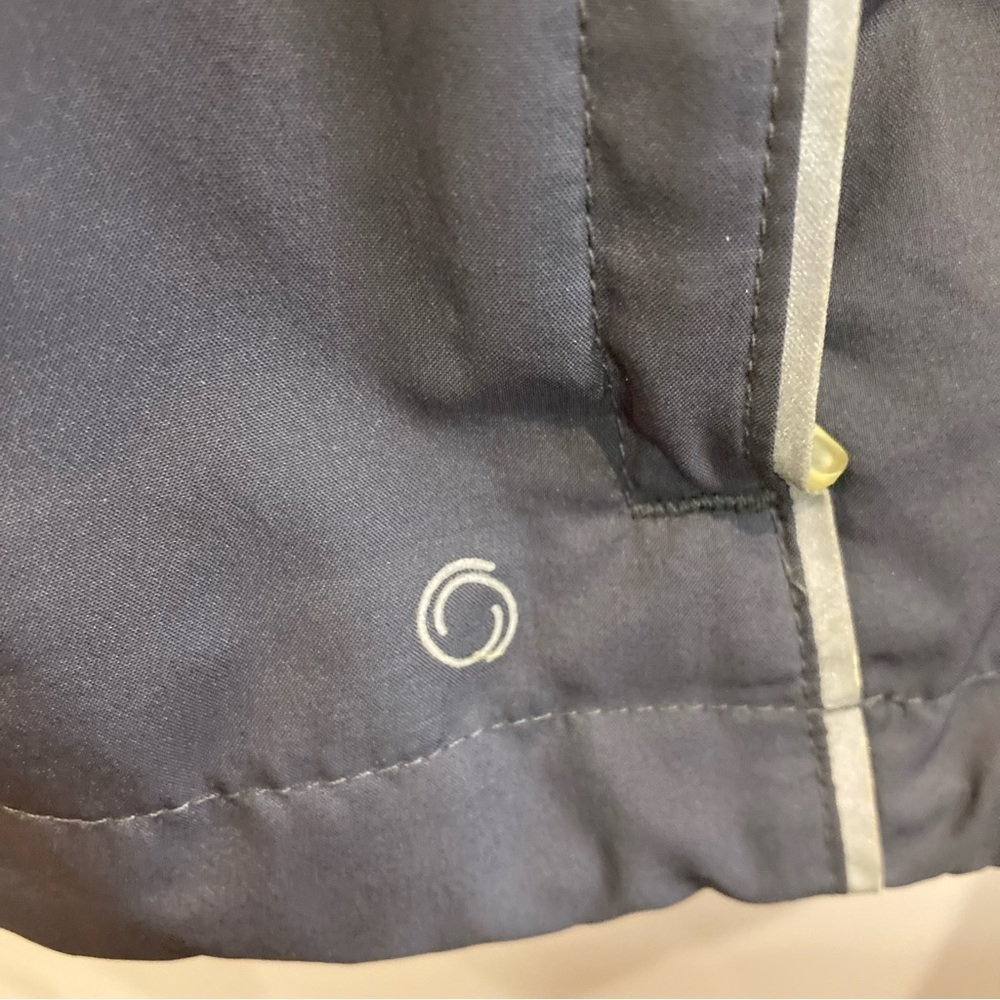 MEC Sz L Super Light Weight Outdoor Hiking Layering Rain Windbreaker Reflectors - Picture 6 of 15